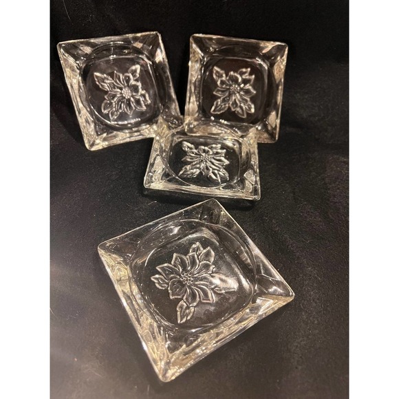 Square Glass Ashtrays - set of four - Picture 10 of 10